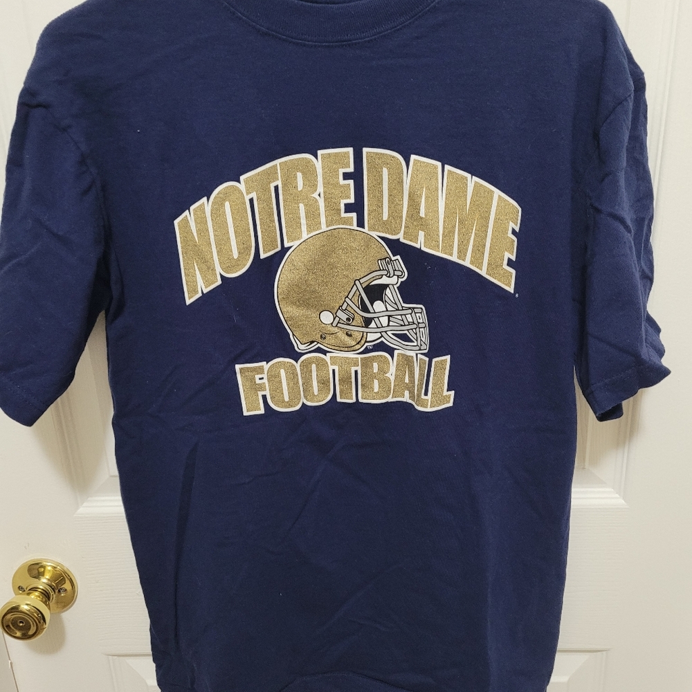 COLLAGE TEE NOTRE DAMENcaa ka inc.